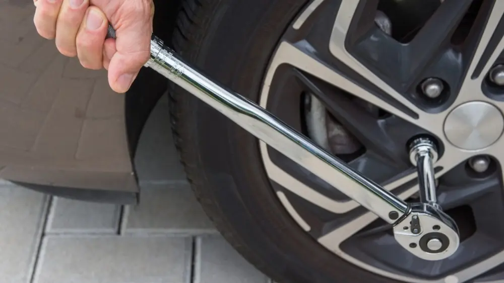 l-intro-177445685210098