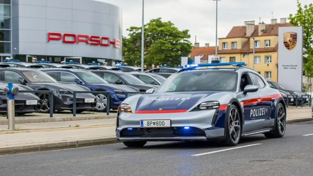 porsche-taycan-police-car-in-austria340508