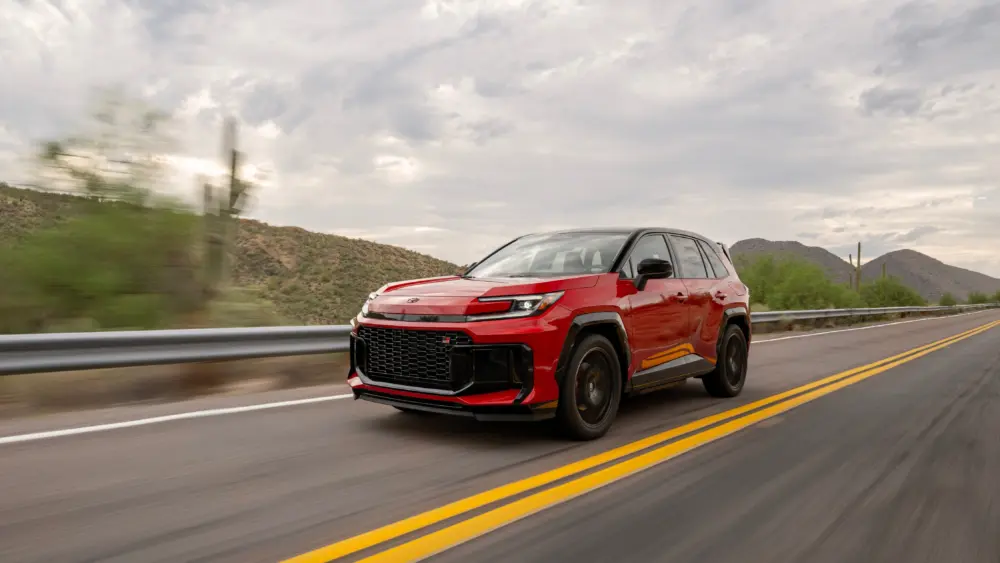 2026-toyota-rav4-phev-gr-sport-supersonicred-104-68f12868dc4a6