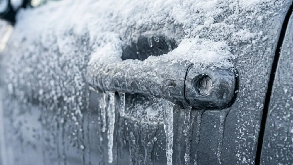 frozen-door-handle-images-ai-3182397