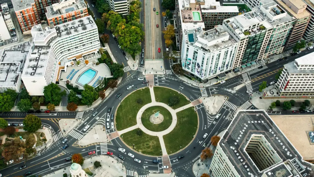 l-intro-1772726770230702