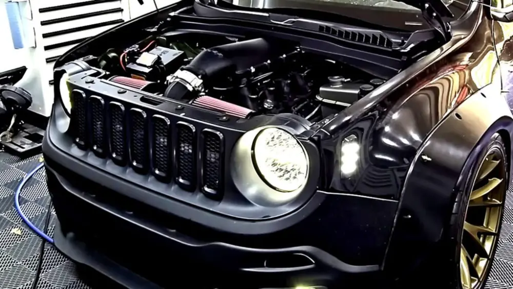 hemi-swapped-jeep-renegade-pulled-out-of-the-garage-for-the-first-time-0-1-screenshot-copy-1024x575131781-1