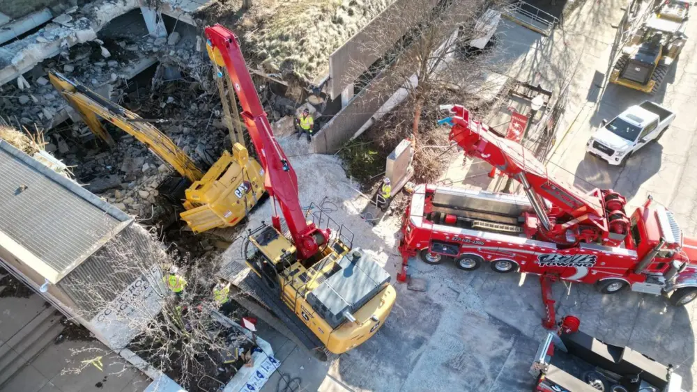 tow-truck-excavator-hero-1753496