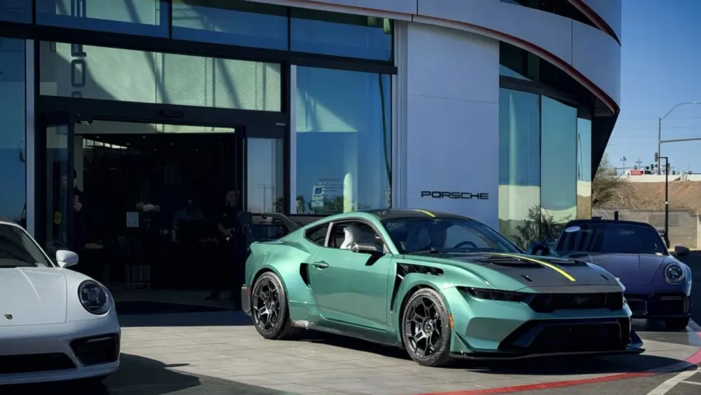 ford-mustang-gtd-and-porsche-dealer-1