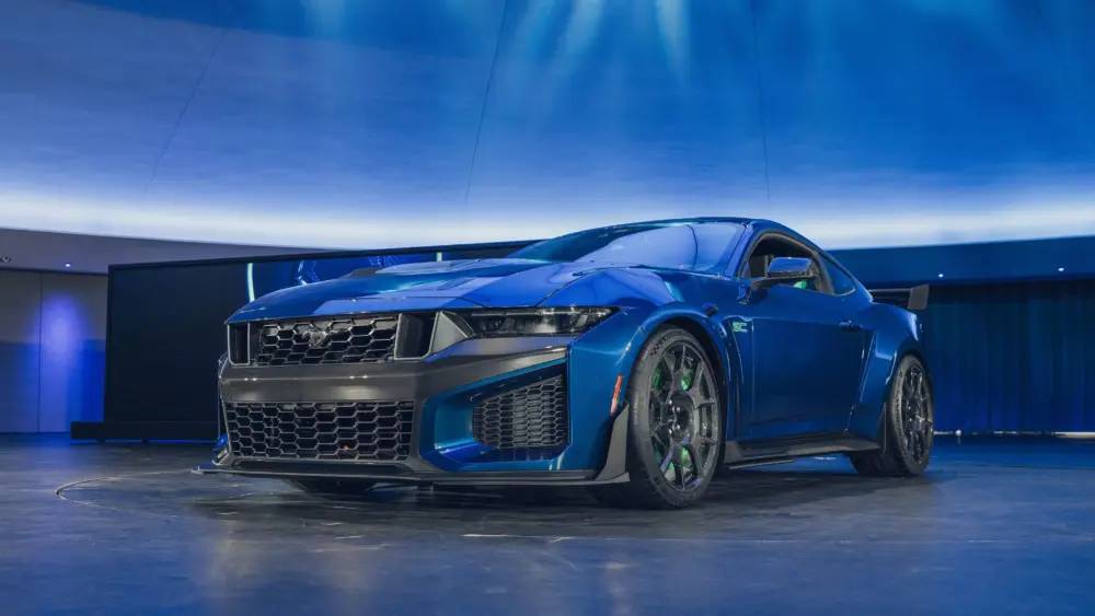 2026-ford-mustang-dark-horse-sc-106-69680b96d5e05