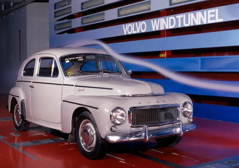 volvo-pv-544-in-a-wind-tunnel852298