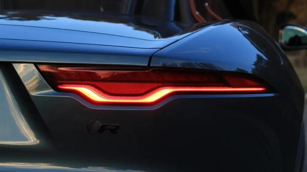 2024-jaguar-f-type-r-75542801