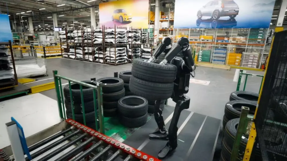 renault-robot-0-1024x576443219-1