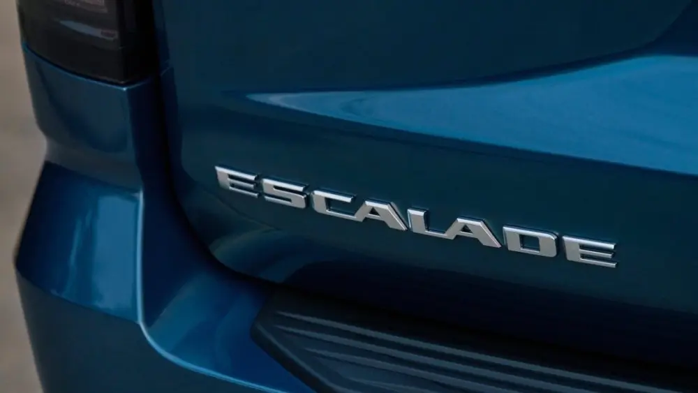 2025-cadillac-escalade-7516082