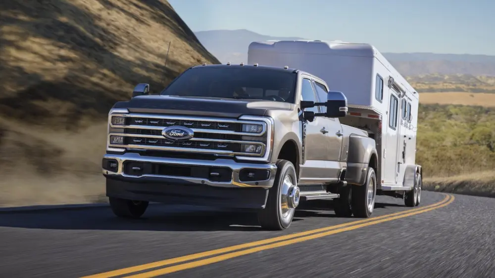 2023-ford-super-duty-f-350-lariat