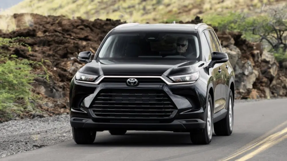 2024-toyota-grand-highlander160203