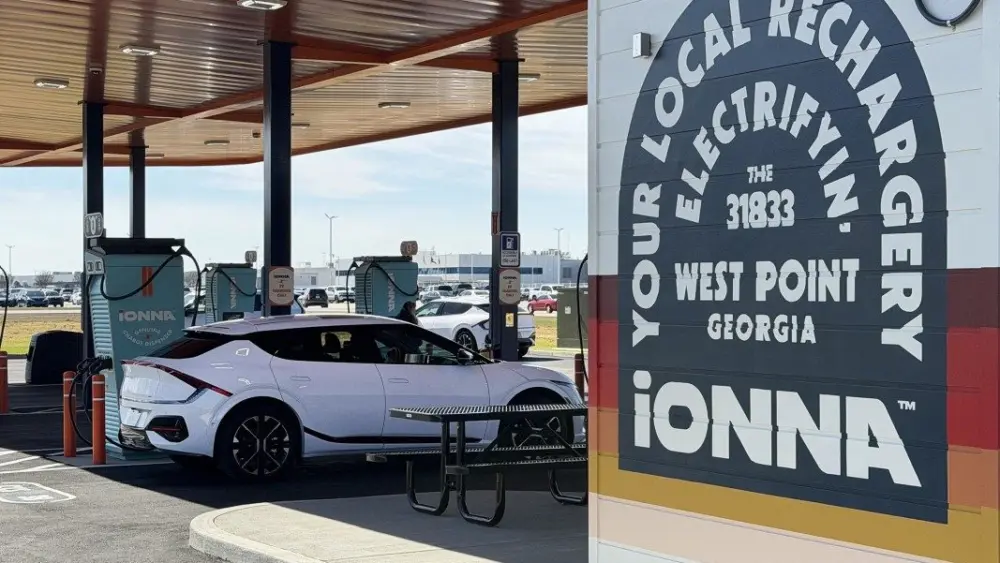 ionna-hero-shot106217