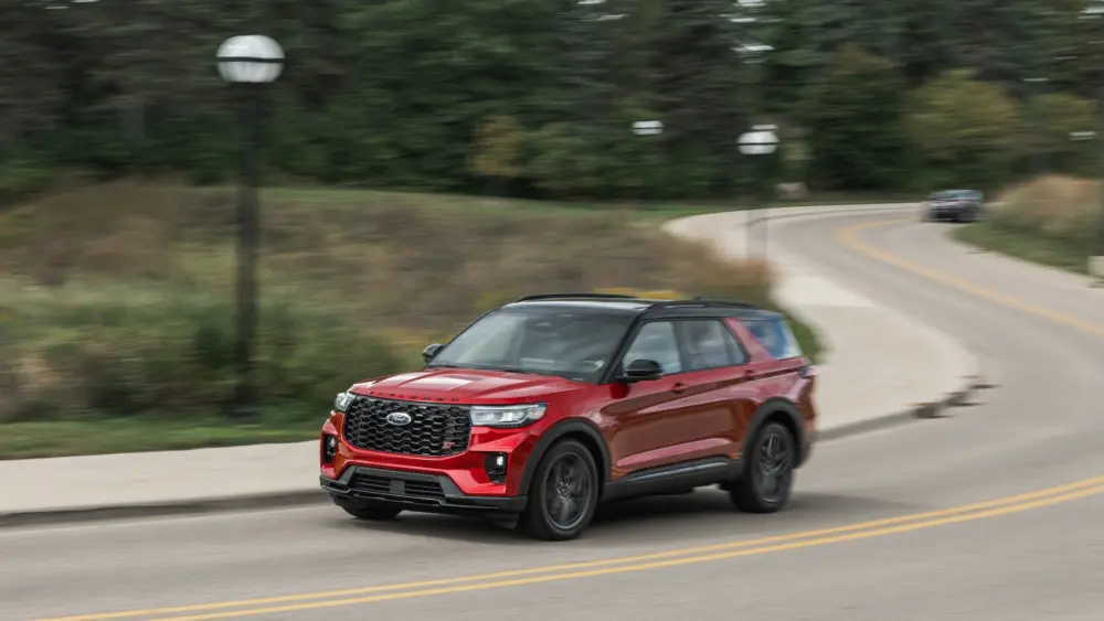 2025-ford-explorer-st-awd-243-671179e508d2c