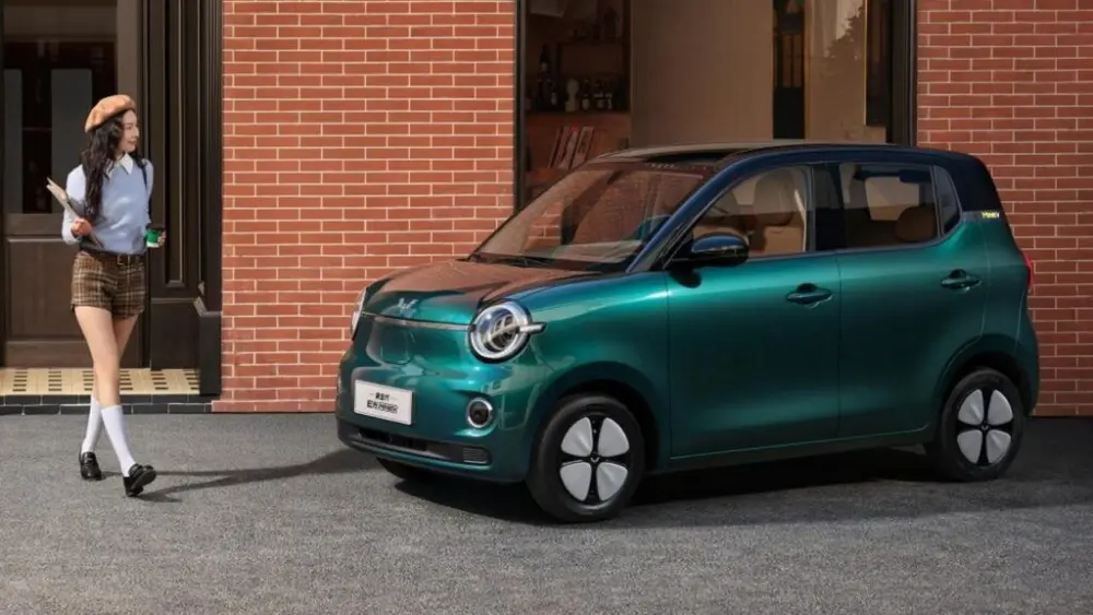 2026-wuling-hongguang-mini-ev-china-1-copy-1024x575303884-1