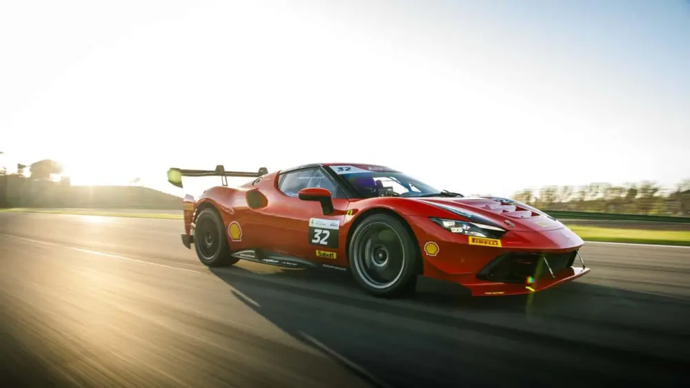 ferrari-296-challenge-prova-in-pista-foto812295