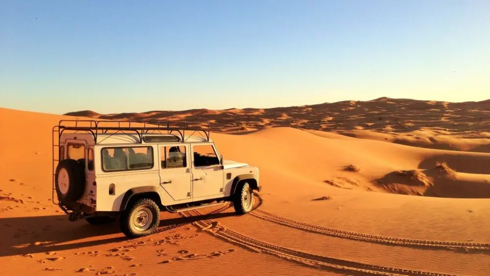 land-rover-defender152613