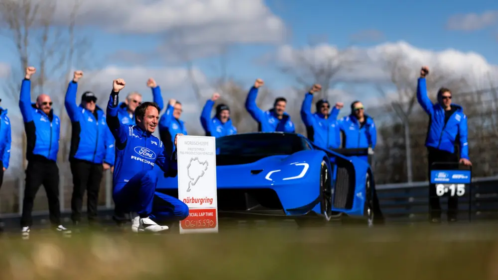 fordnordschleife26_040116003700906js_js136907