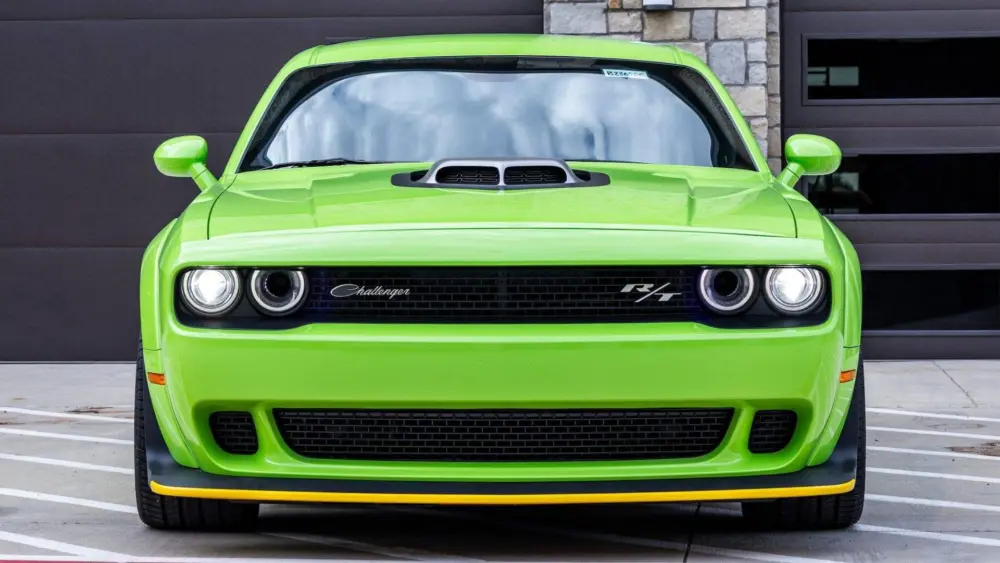 2023_dodge_challenger_swinger_475655