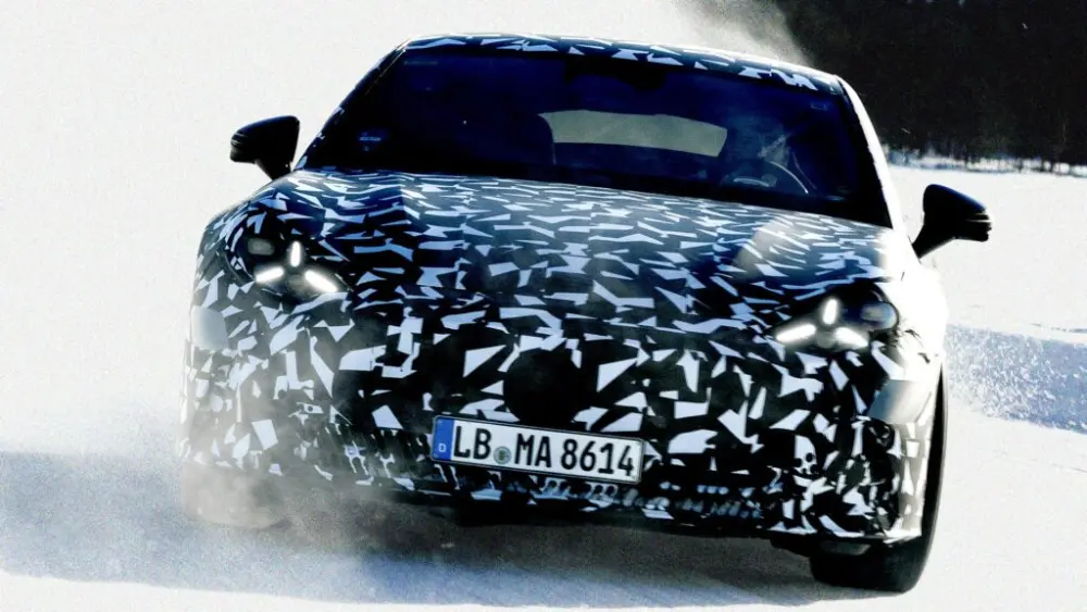 26c0102_008-copy-1024x576167668-1