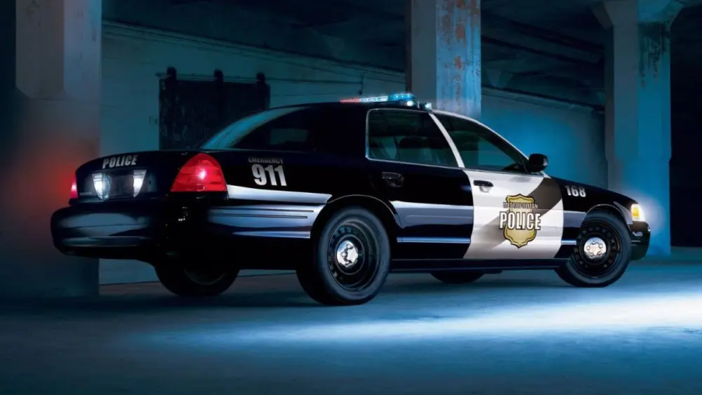 ford-crown-victoria-police-interceptor234389