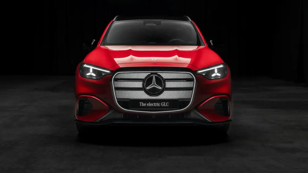 der-neue-mercedes-benz-glc-mit-eq-technologie-kompromisslos-berzeugendthe-all-new-mercedes-benz-glc-with-eq-technology-effortlessly-uncompromising127584