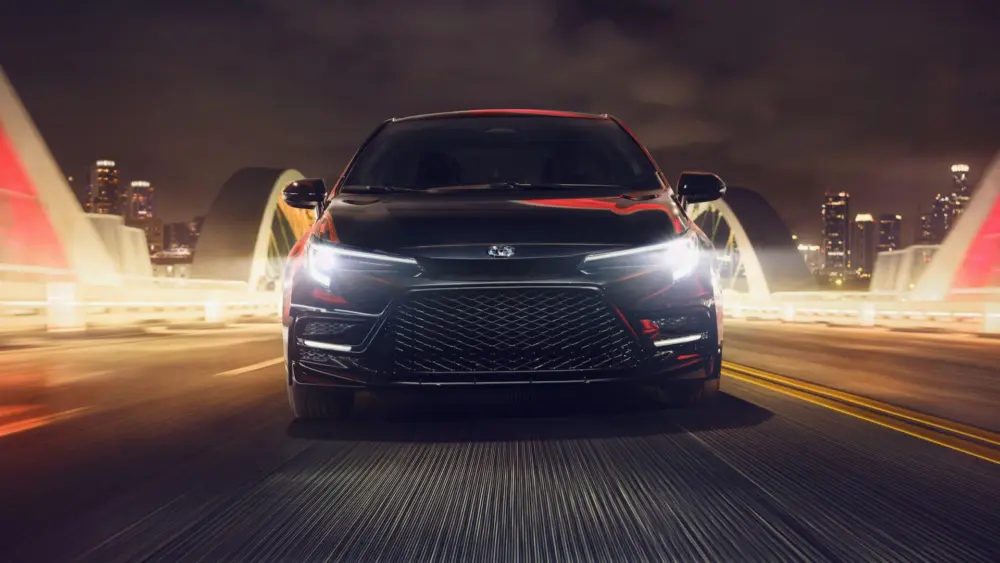 my24_corolla-nightshade_0003_v002-164667