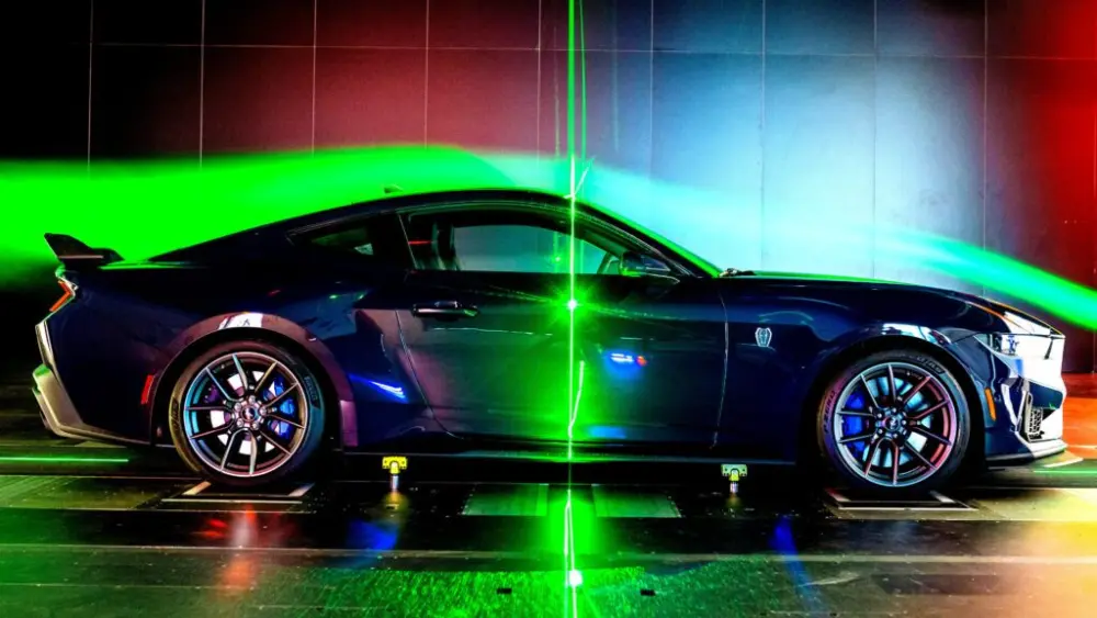 rolling-20road-20wind-20tunnel_mustang-20dark-20horse_01-copy-1024x576199506-1