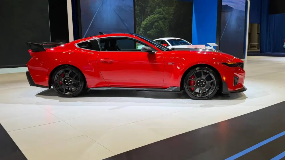 ford-mustang-dark-horse-sc-new-york-international-auto-show_0160