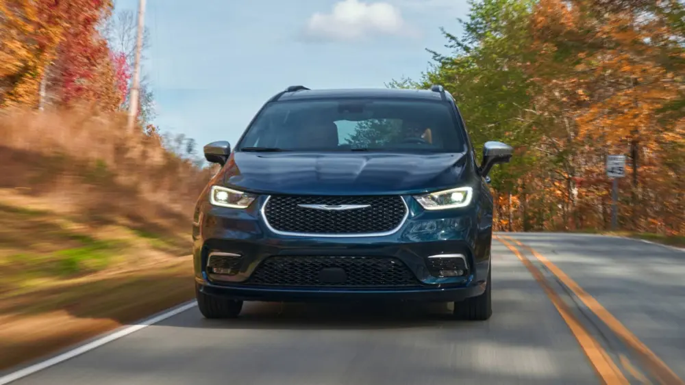 2025-chrysler-pacifica-plug-in-hybrid-pinnacle
