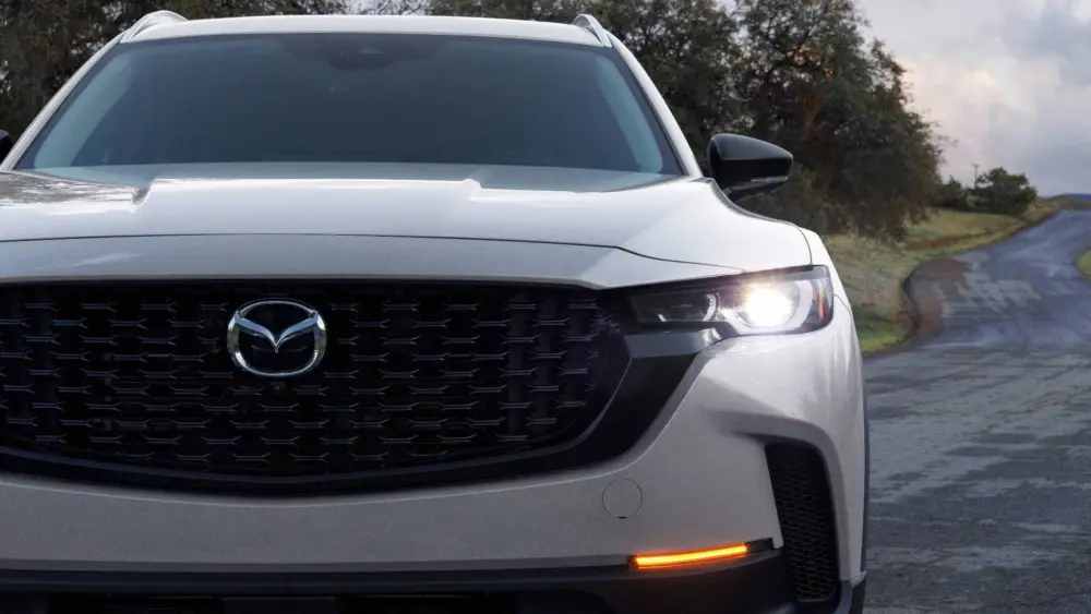 cropped-cx-50hybrid7758866