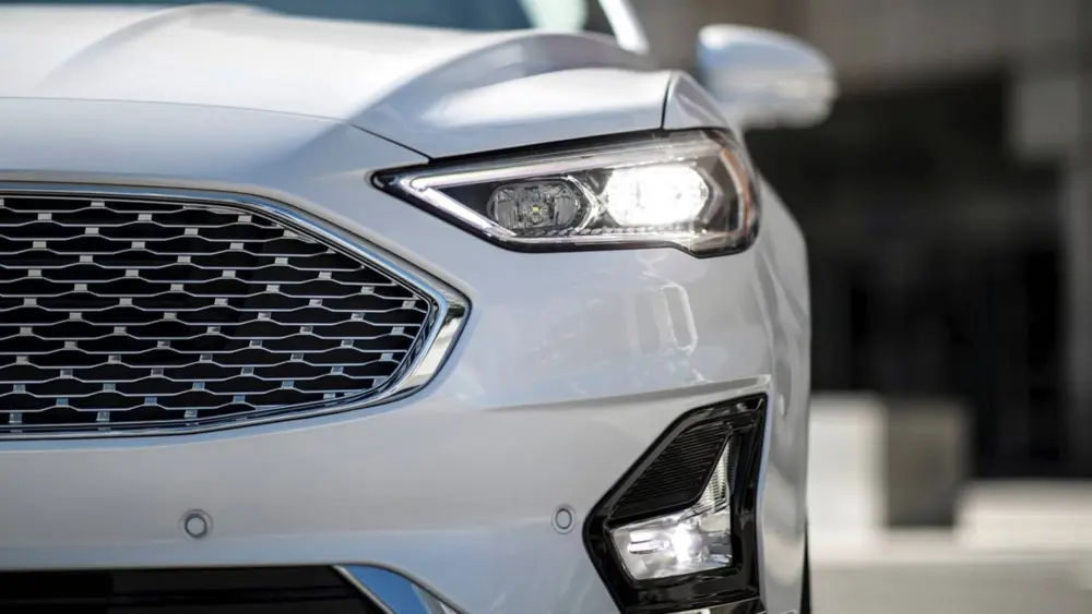 2020-ford-fusion-hybrid-nose-1965168