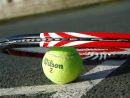 tennis-racket-2259356_960_720
