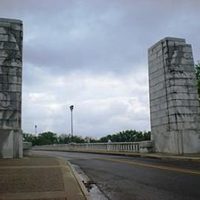 lincoln_memorial_bridge_pylons