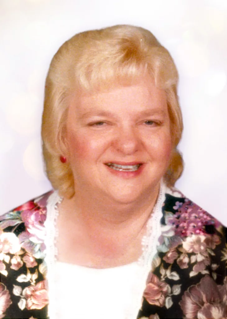 Elizabeth "Beth" VanMatre, 75, Cisne - Vimarsana News