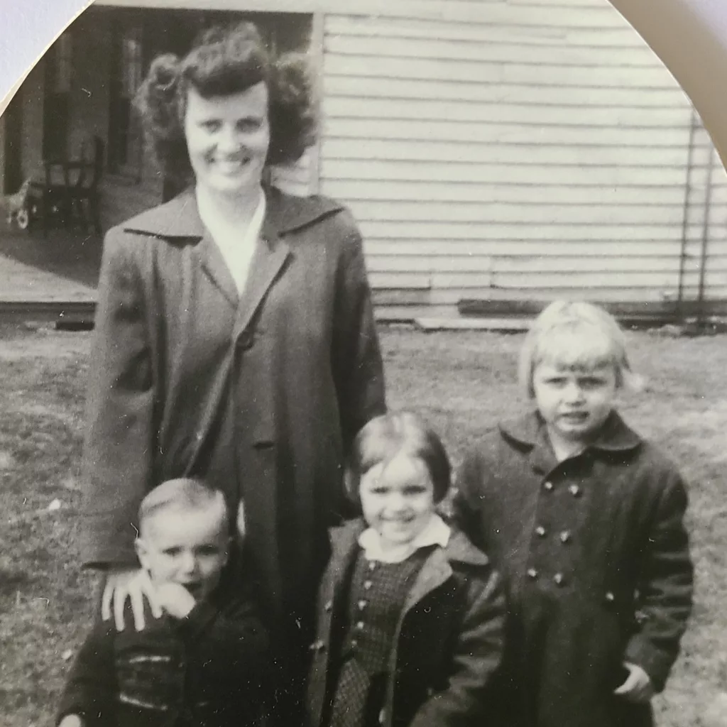 Ellen Owens, 89, of Carmi - Vimarsana News