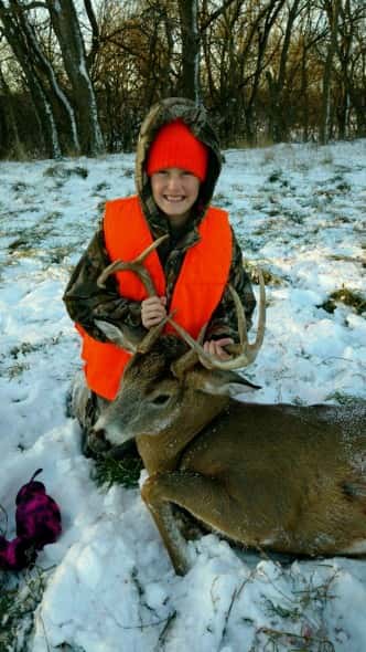 Preslie Robertson, age 10, First Deer 11/20/16