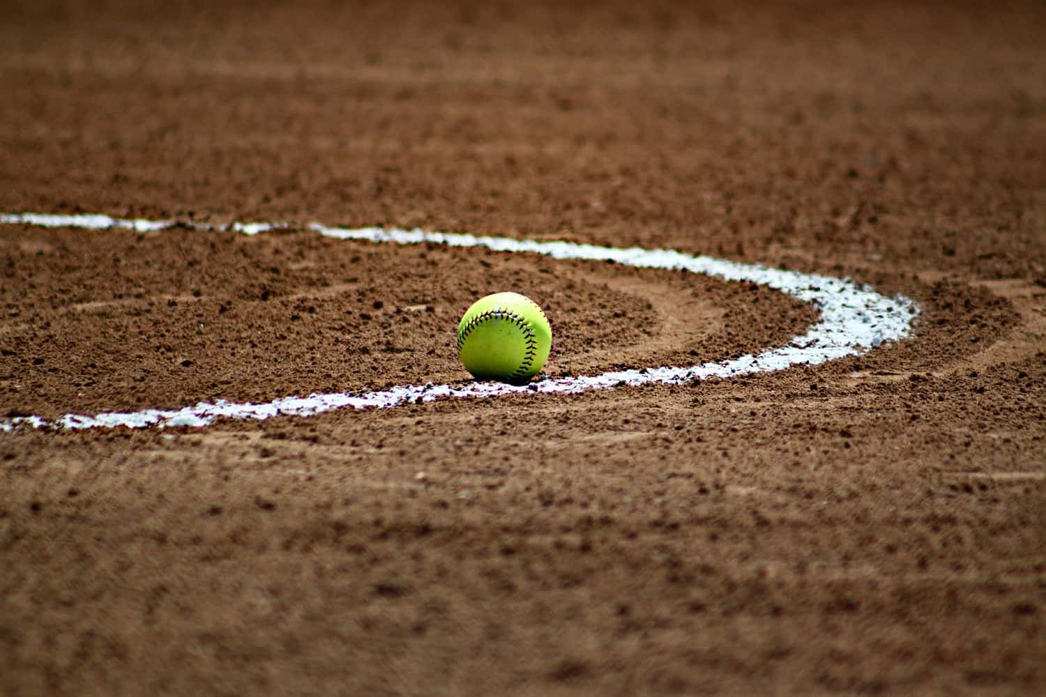 softball-372979_1920-2