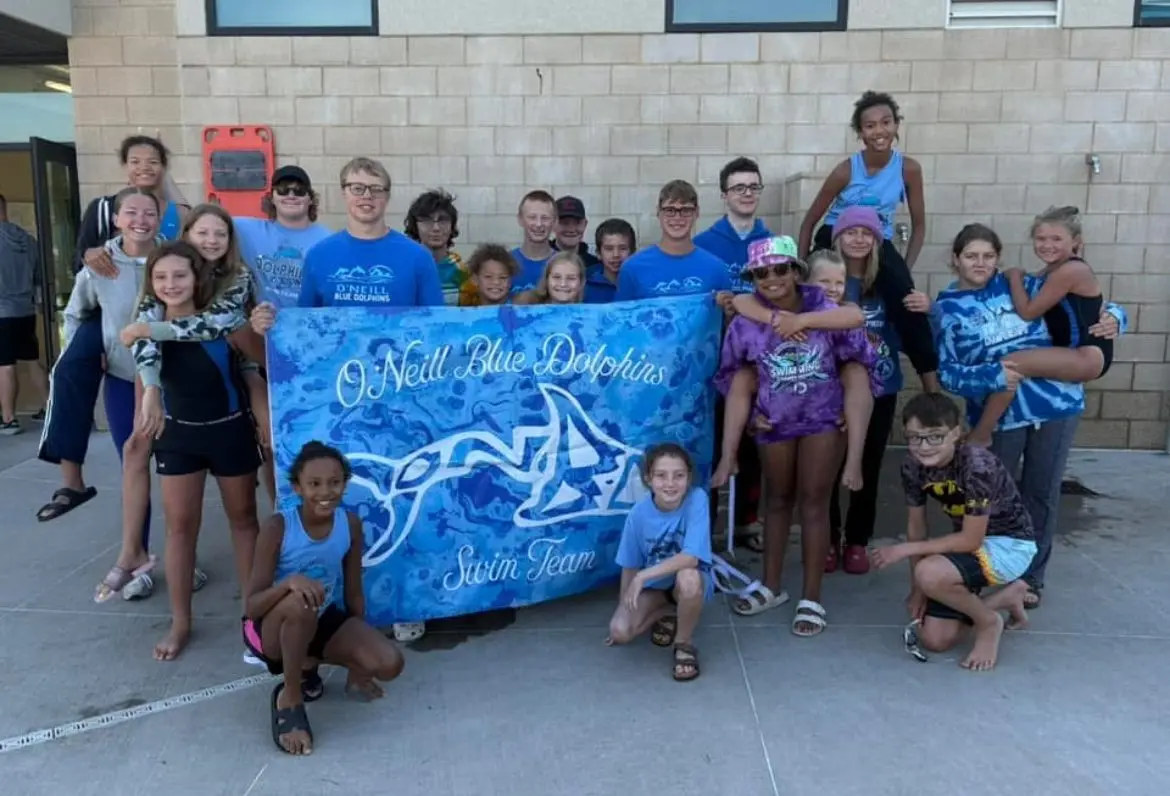 blue-dolphins-team-2025