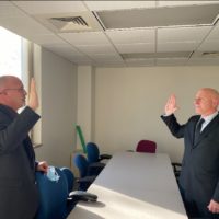 sheriff-mat-king-right-sworn-in-as-sheriff-by-county-clerk-jay-deboyer-11-10-20-2