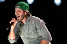 m_thomasrhettcmafest2024105661