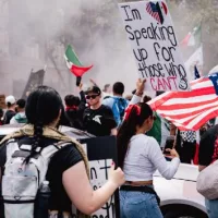 getty_laprotests2220429445624839