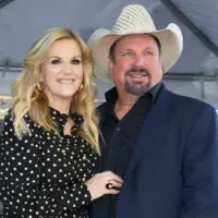 getty_trishayearwoodgarthbrooks_071625251461
