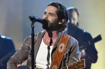 m_thomasrhetttonightshownbc202498220