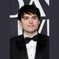 e_michaellongfellow_08282580124