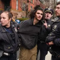 getty_graciemansionarrest_030926586439