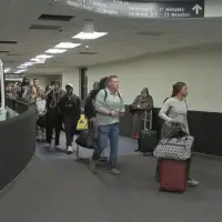 news_airport_32426493493