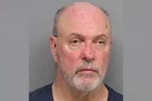 news_floydwilliamparrot_3272644396