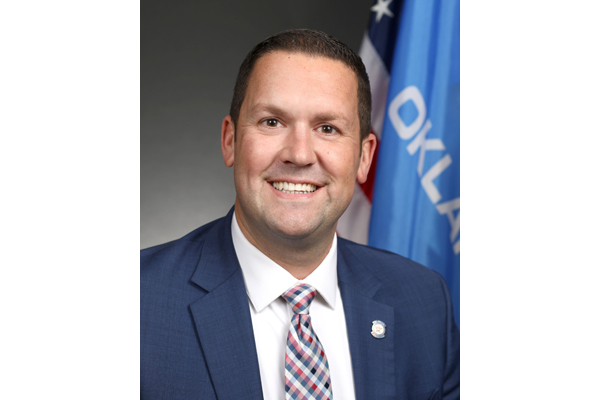 Moore Reflects on Latest Session - Vimarsana News