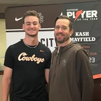 Kash Mayfield signing his National Letter of Intent