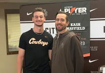 Kash Mayfield signing his National Letter of Intent